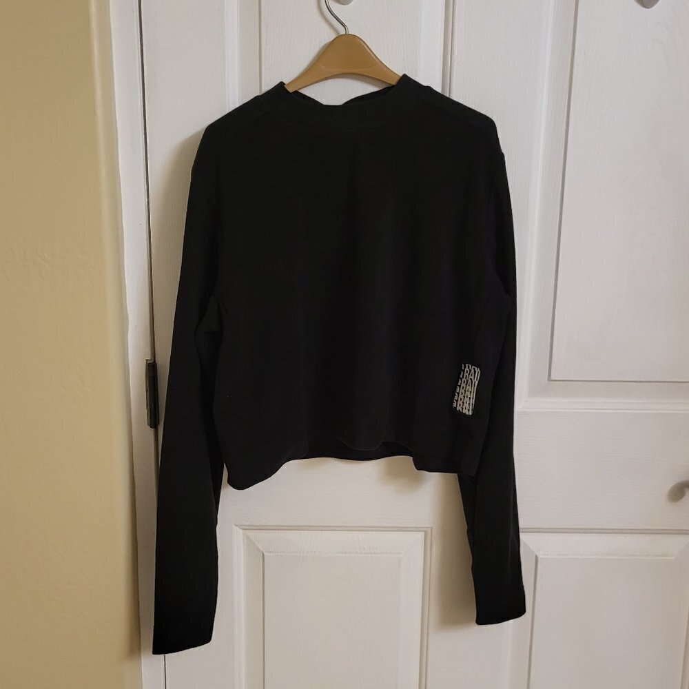 Rains Soft Fleece W Cropped Black Sweatshirt NWT Size: SMALL - Picture 2 of 7